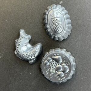 Vintage Jello Mold magnets Food Molds Set of 3 Fish Pineapple Fruit Silver Decor